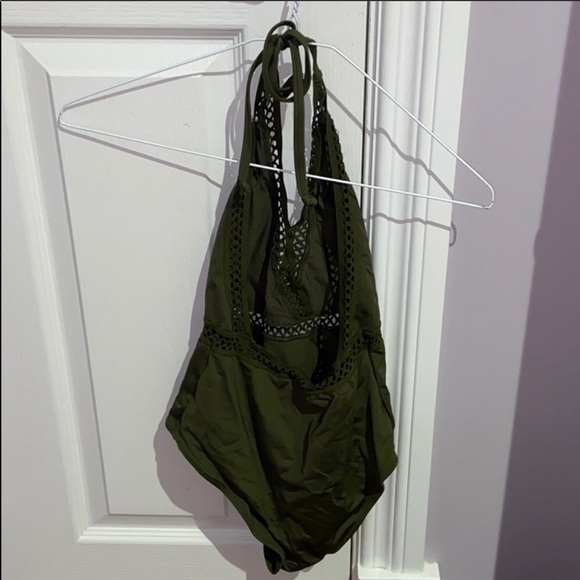 Green one piece - Picture 2 of 3